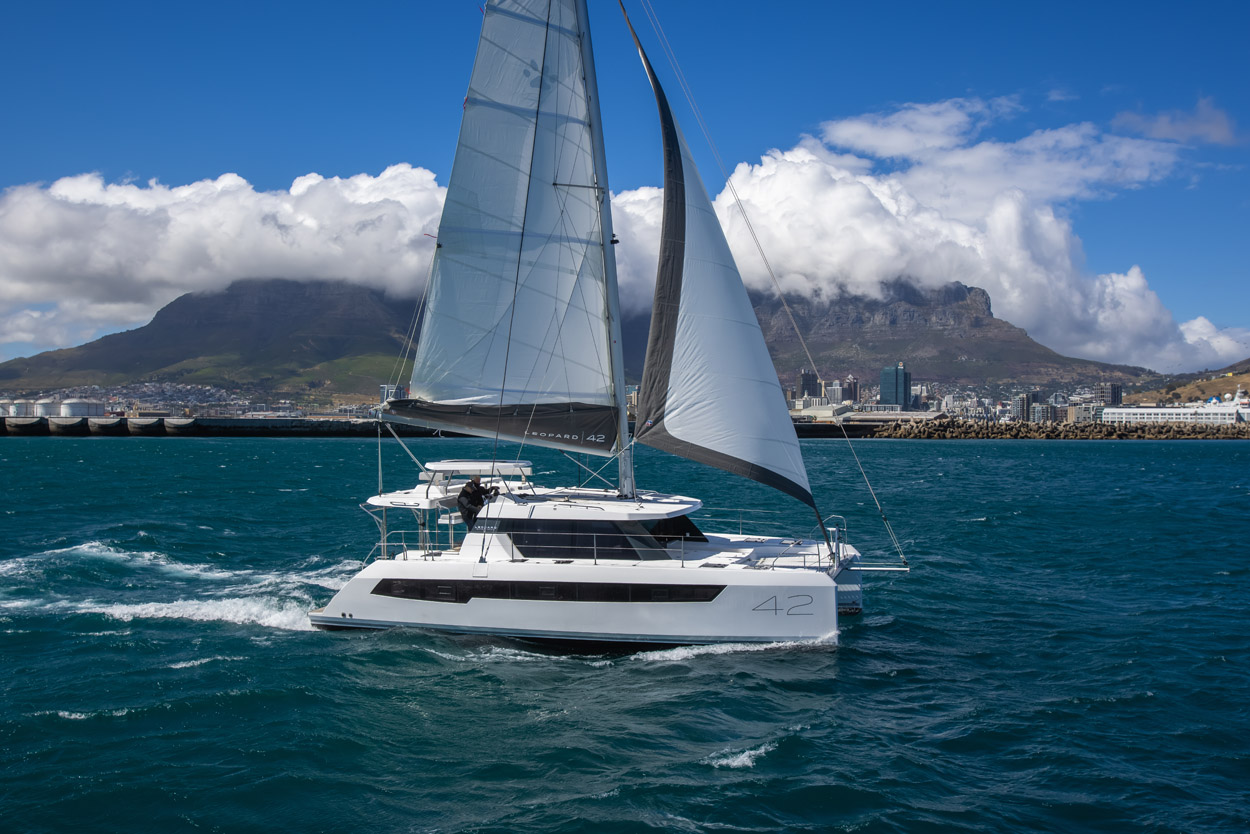 leopard 42 sailing catamaran